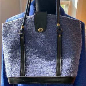 Vintage | women’s vintage wool purse